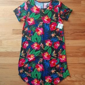 Hawaiian dress, super soft. Cute fit. Size S